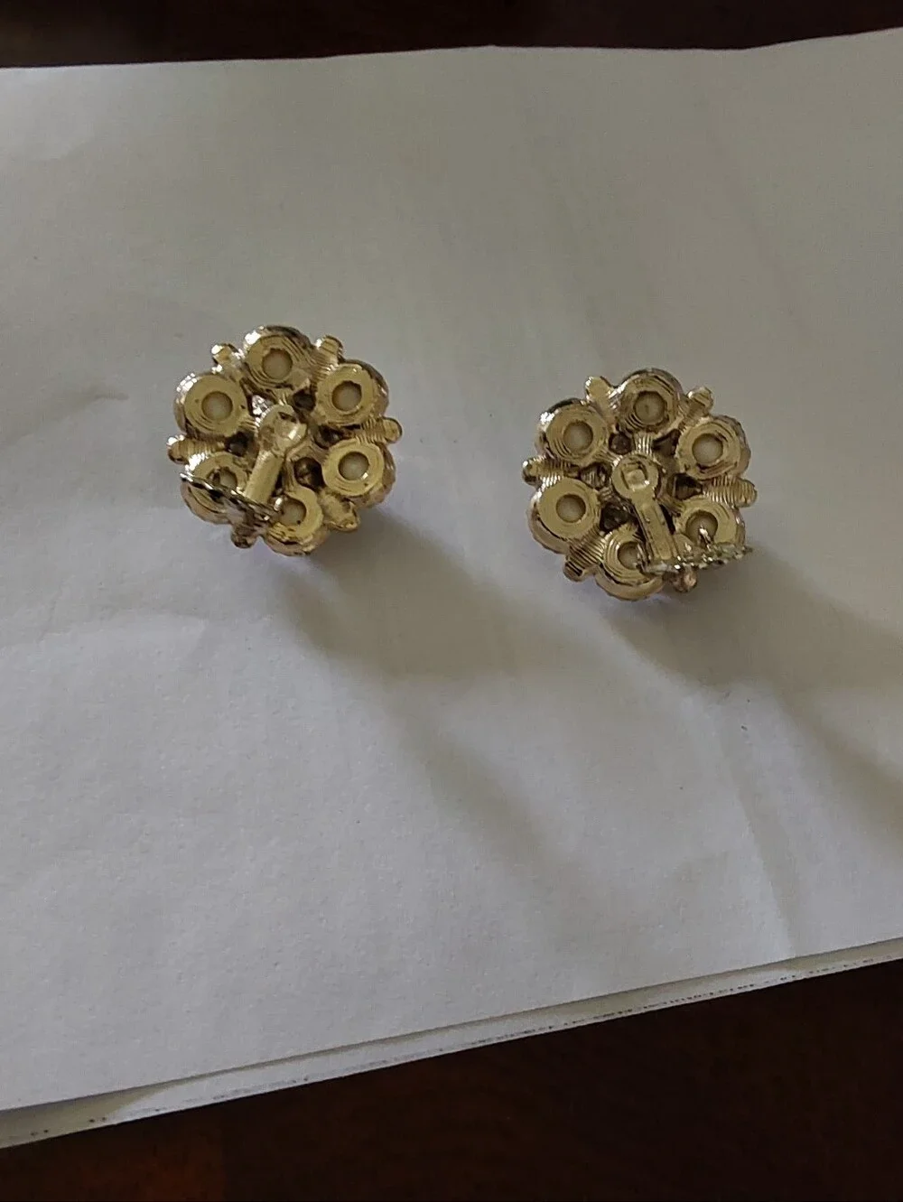 Aurora‎ Crystal Cluster Statement Clip On Earrings - Iridescent Gold